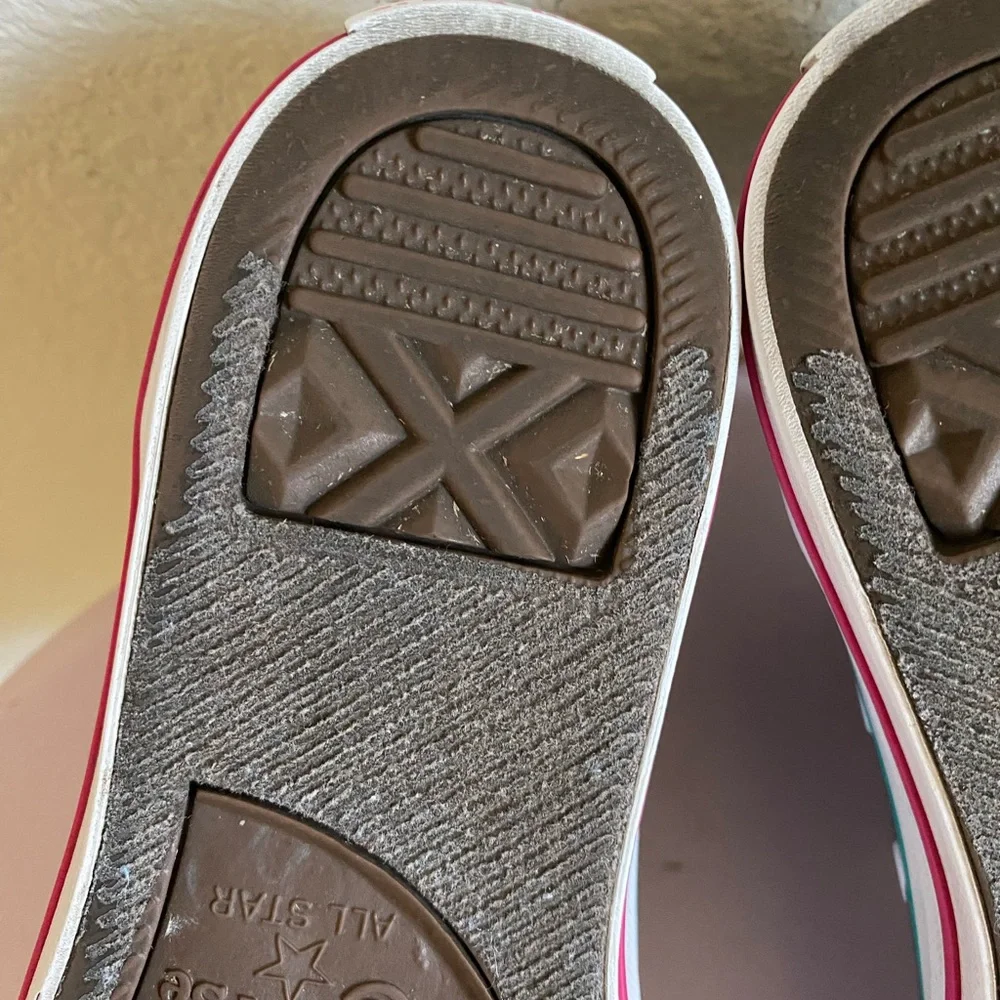 Converse Gray and Pink Little Kids size 1